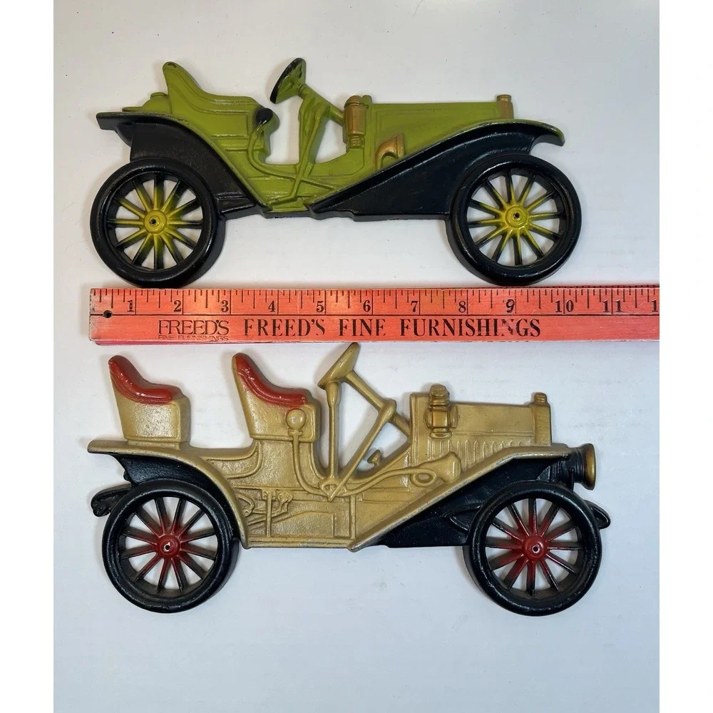 Vintage Midwest Cast Metal Antique Cars Wall Hanging Plaques Complete Set of 3‎